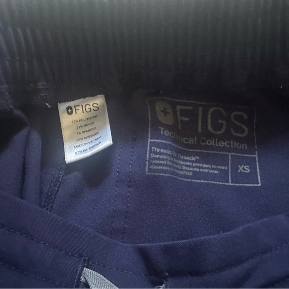 FIGS scrub bottoms- Yola Skinny Scrub Pants x3 - Picture 4 of 4